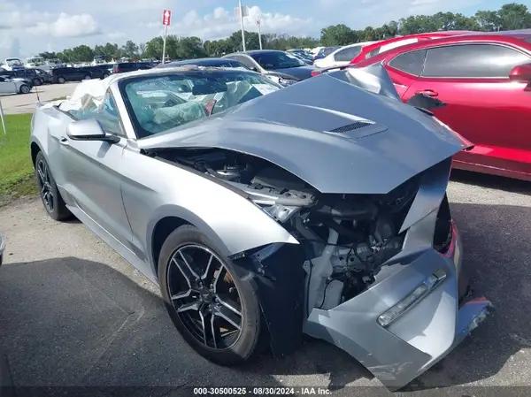 FORD MUSTANG