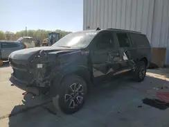 CHEVROLET SUBURBAN