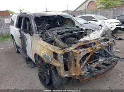 CHEVROLET SUBURBAN
