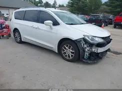 CHRYSLER PACIFICA