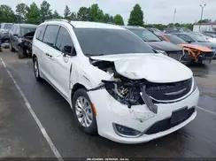 CHRYSLER PACIFICA