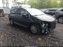 CHRYSLER PACIFICA