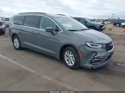CHRYSLER PACIFICA