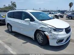 CHRYSLER PACIFICA