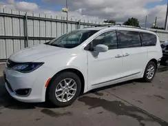 CHRYSLER PACIFICA