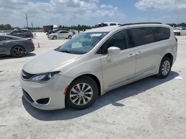 CHRYSLER PACIFICA
