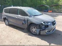 CHRYSLER PACIFICA