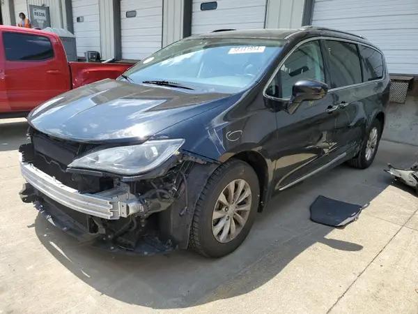 CHRYSLER PACIFICA