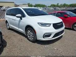 CHRYSLER PACIFICA