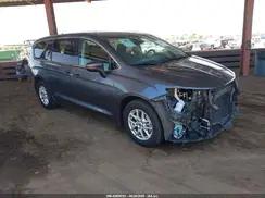 CHRYSLER PACIFICA