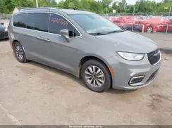 CHRYSLER PACIFICA
