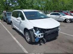 CHRYSLER PACIFICA