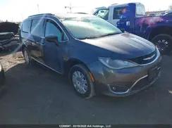 CHRYSLER PACIFICA