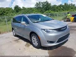 CHRYSLER PACIFICA