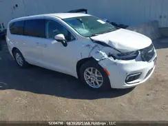 CHRYSLER PACIFICA
