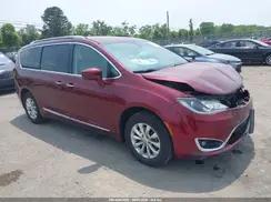 CHRYSLER PACIFICA