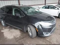 CHRYSLER PACIFICA
