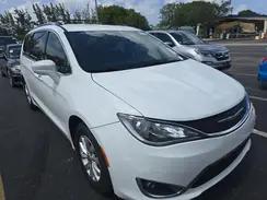 CHRYSLER PACIFICA