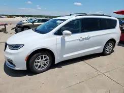 CHRYSLER PACIFICA