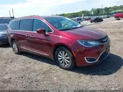 CHRYSLER PACIFICA