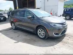 CHRYSLER PACIFICA