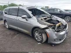 CHRYSLER PACIFICA