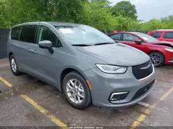 CHRYSLER PACIFICA