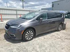 CHRYSLER PACIFICA