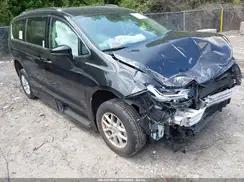CHRYSLER PACIFICA