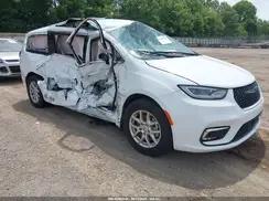 CHRYSLER PACIFICA
