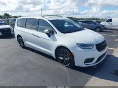 CHRYSLER PACIFICA