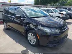 CHRYSLER PACIFICA