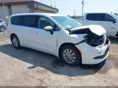 CHRYSLER PACIFICA