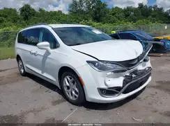 CHRYSLER PACIFICA