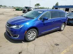 CHRYSLER PACIFICA