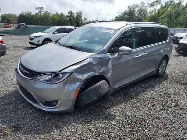 CHRYSLER PACIFICA