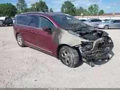 CHRYSLER PACIFICA