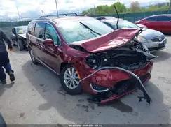 CHRYSLER PACIFICA
