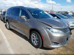 CHRYSLER PACIFICA