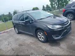 CHRYSLER PACIFICA