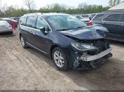 CHRYSLER PACIFICA