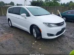 CHRYSLER PACIFICA