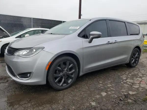 CHRYSLER PACIFICA