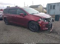 CHRYSLER PACIFICA