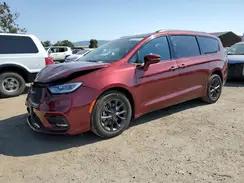 CHRYSLER PACIFICA