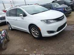 CHRYSLER PACIFICA