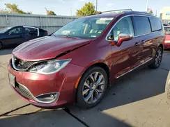 CHRYSLER PACIFICA