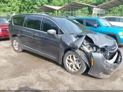 CHRYSLER PACIFICA