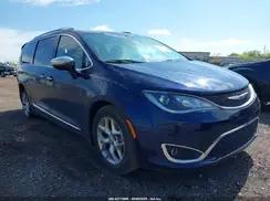 CHRYSLER PACIFICA