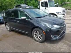 CHRYSLER PACIFICA